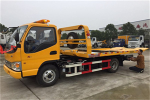 兴安盟哪里有拖车服务